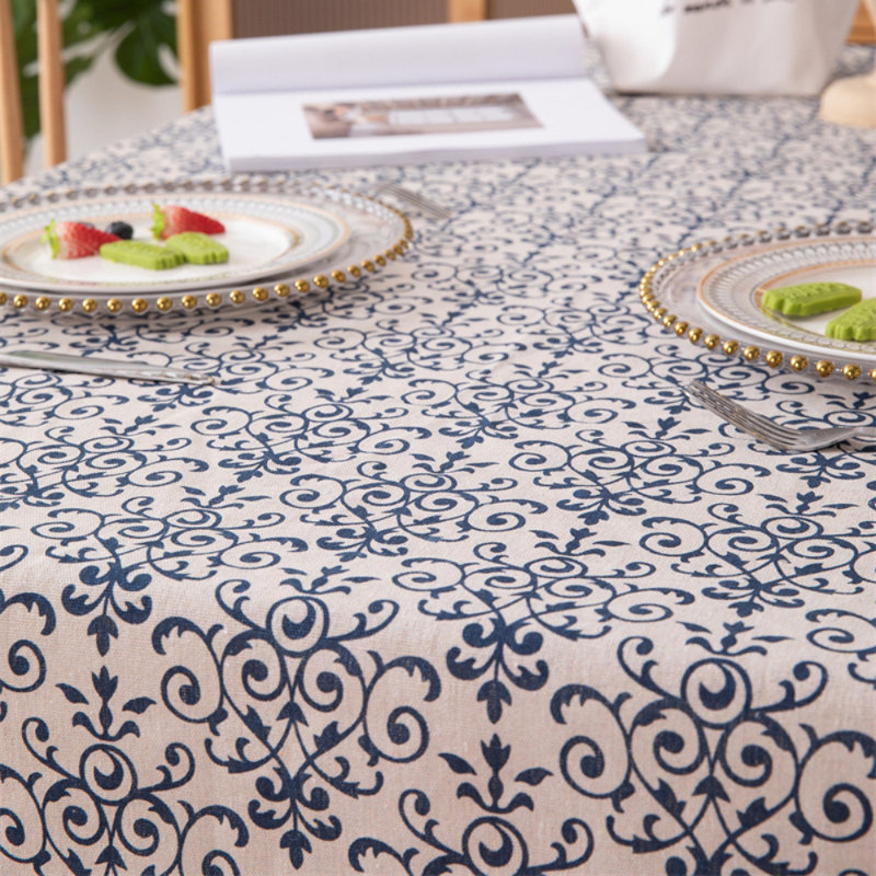 Dissay Rectangle Floral Tablecloth, 70" x 55"
