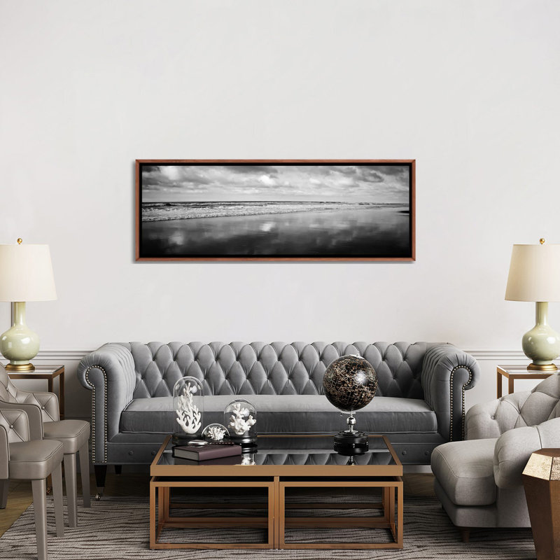 Plage (noir et blanc)» par Michael Harrison-impression panoramique, H 20 po x l 60 po x P 1,5 po, Toile blanche encadrée