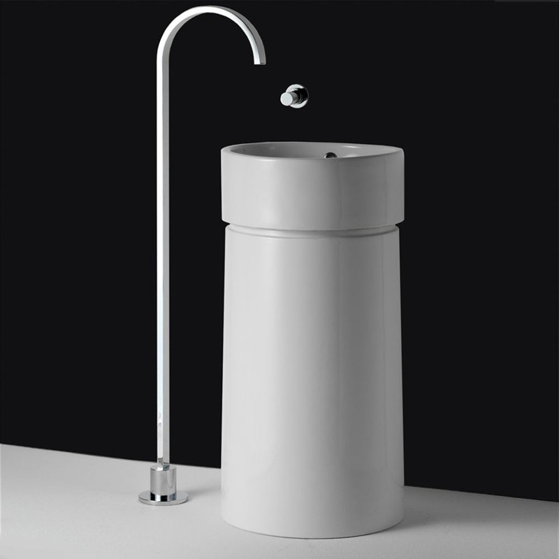 Arch Tub Filler, Knob Handle