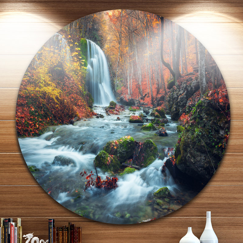 « automne mountain cascade long view », reproduction de photo sur métal, H 36 po x l 36 po x P 1 po
