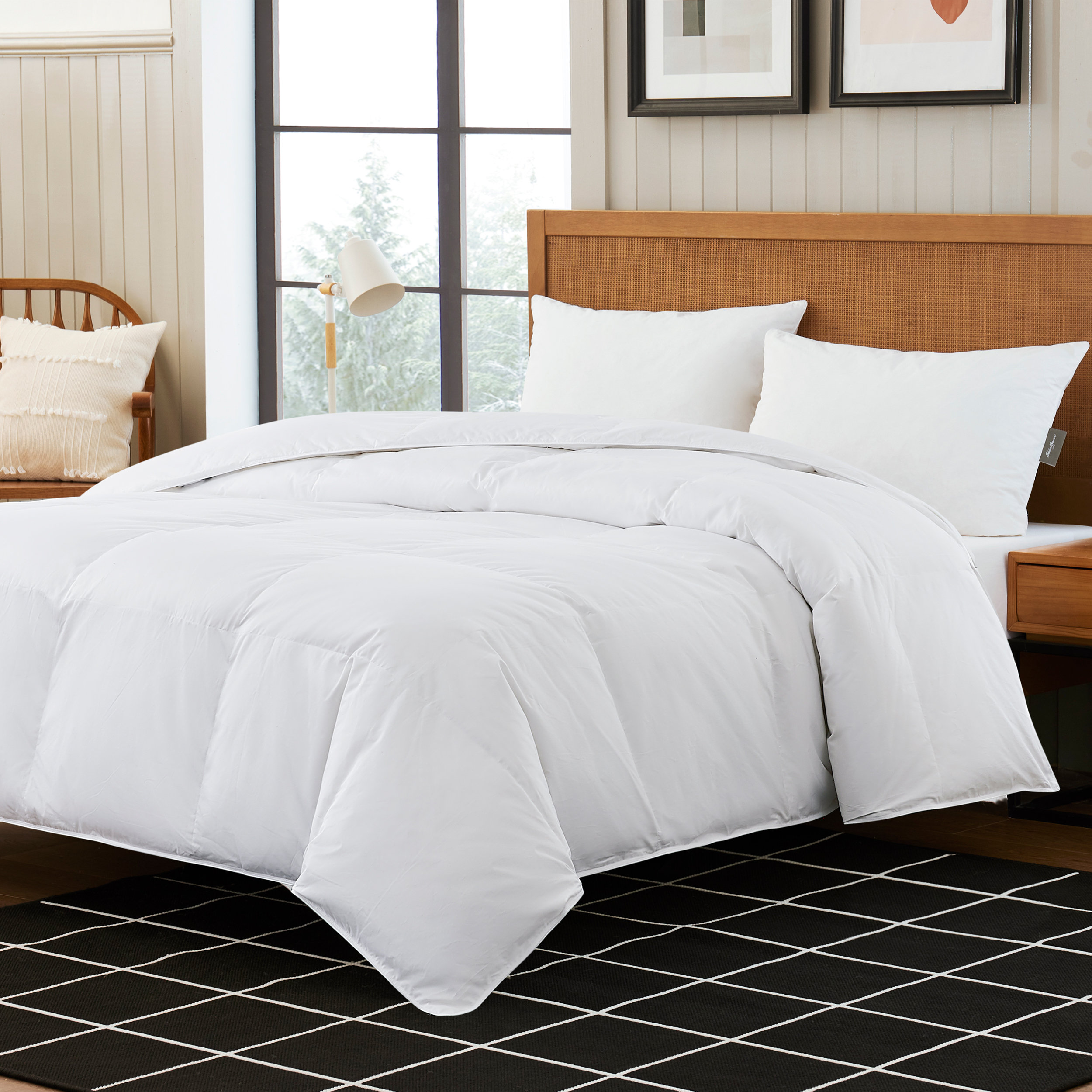 Eddie Bauer AllSeason 600 Fill Power Oversized White Down Comforter