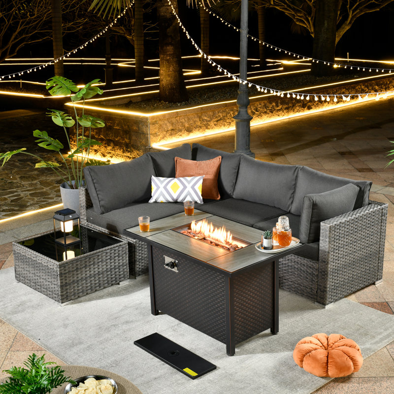 Chappotin Wicker 4 - Person Modular Patio Conversation Set with Cushions, Navy