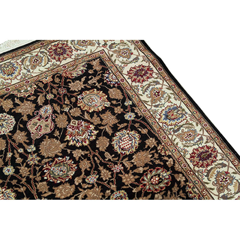 Wool Oriental Area Rug in Black/Brown