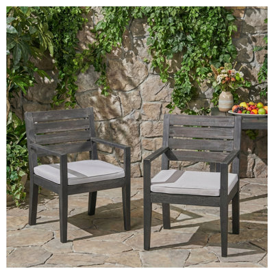 Ensemble de 2 chaises de salle à manger d'extérieur en bois d'acacia à lattes avec coussins résistants à l'eau, structure gris foncé et siège gris clair