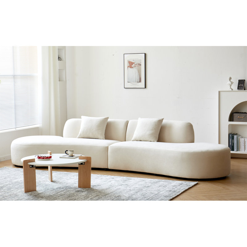 Canapé courbé de 132 po avec coussins décoratifs, Velours ivoire