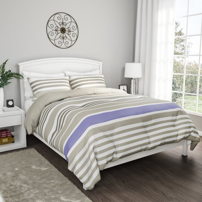 Seaside Polyester Machine Woven Striped Comforter
