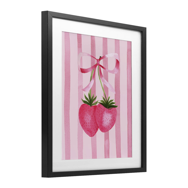 «Coquette Strawberries over Stripes», reproduction encadrée sous verre, conception de Nina Jacobs, H 16 po x l 13 po
