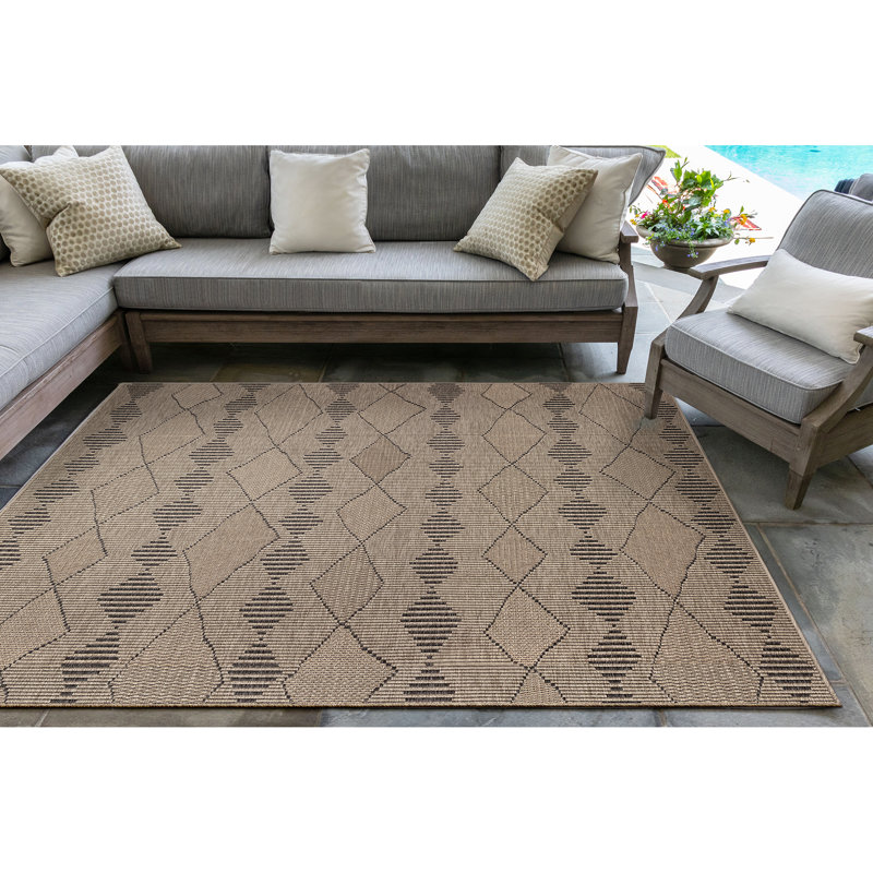 Tapis intérieur / extérieur Courtdale, Carré 7 pi 10 po
