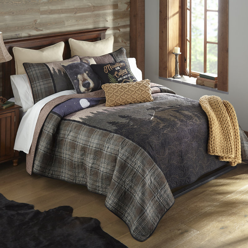 Mountain Moon Quilted Quilt, King Quilt + 2 King Shams
