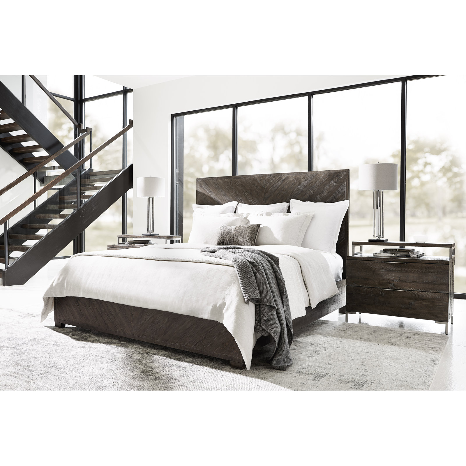 Haines 2 - Drawer Bachelor's Chest in Sable Brown/Sliver