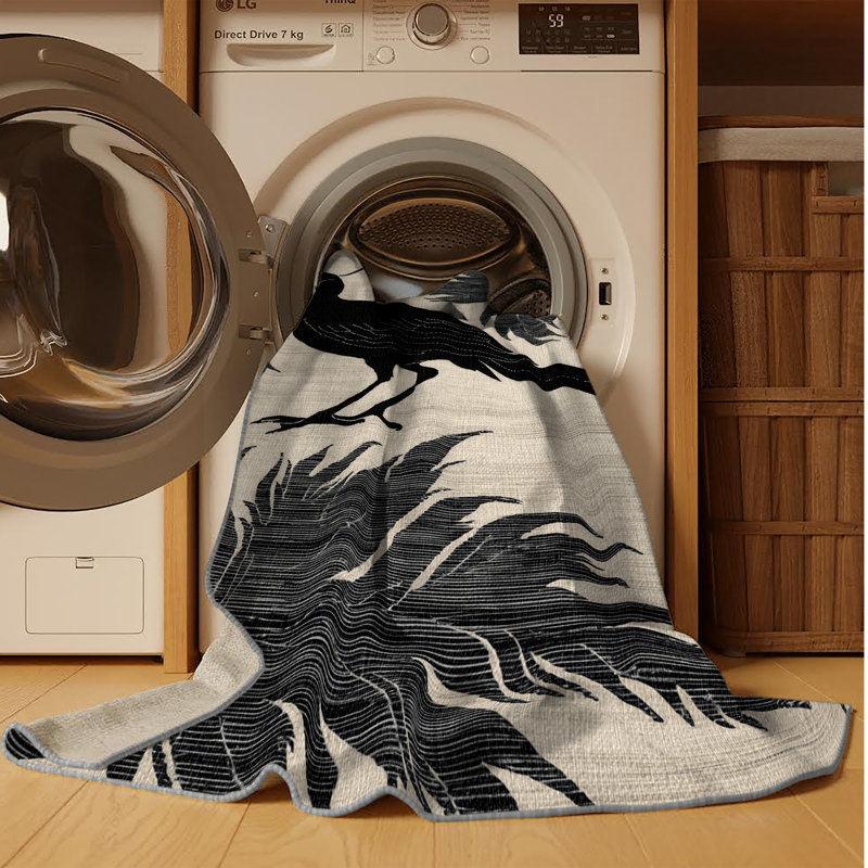 Washable Black Drongo Birds Area Rug, Rectangle 2' x 3'