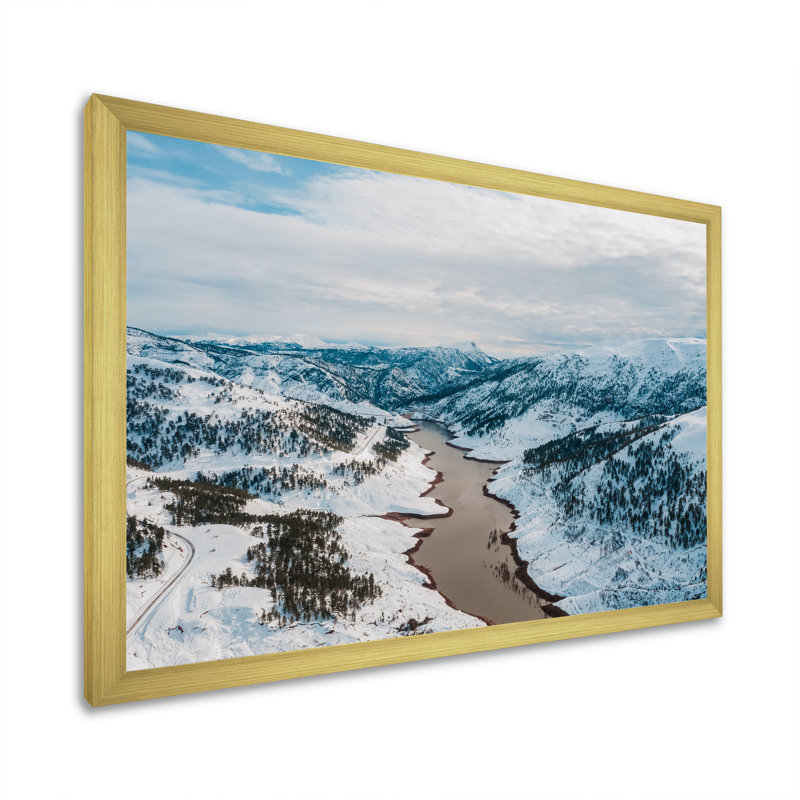 Impression sur toile Icy Alaskan Wilderness II, Encadrement doré, H 34 po x l 44 po x P 1,5 po