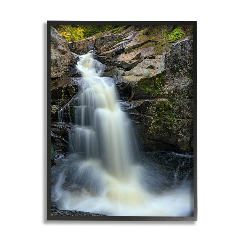 «Peaceful Waterfall Splashing Rocks» par Rick Berk - photographie, Giclée encadrée noir minuit, H 14 po x l 11 po x P 1,5 po