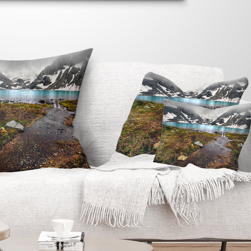 Coussin nuageux au-dessus du lac Mountain