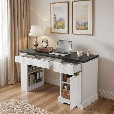 Bureau cannelé moderne de 55 po avec prise de courant et panneau perforé, bureau d'ordinateur avec tablette ajustable, tiroir et plateau à clavier, rangement intégré pour le bureau personnel et le bureau