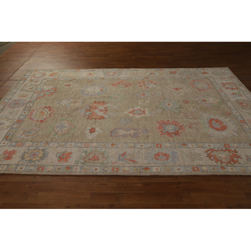 Tapis oriental floral Oushak 6 x 9