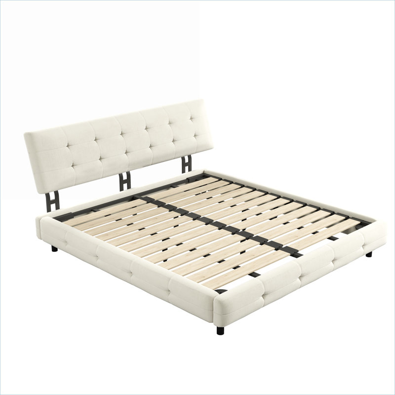 Lit plateforme tapissier pour chambre des maîtres, très grand lit en chenille blanc avec tête de lit Cloud