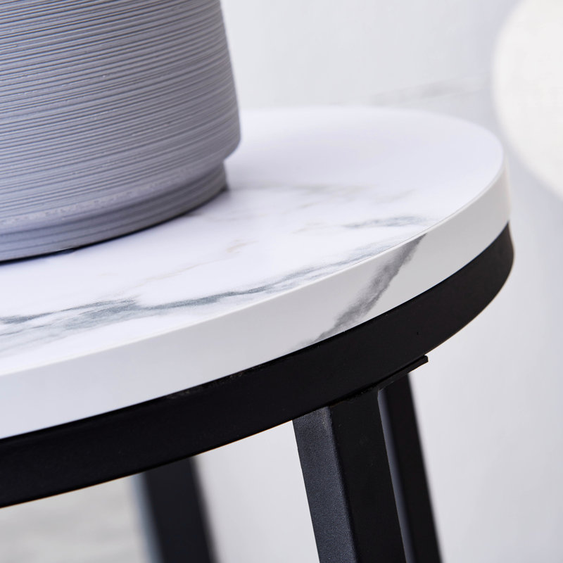 Table d'appoint moderne avec plateau en faux marbre - ronde noire, fabrication stable, base en forme de X, idéale pour tout espace, salon, chambre à coucher, petite pièce compacte facile à nettoyer et à assembler