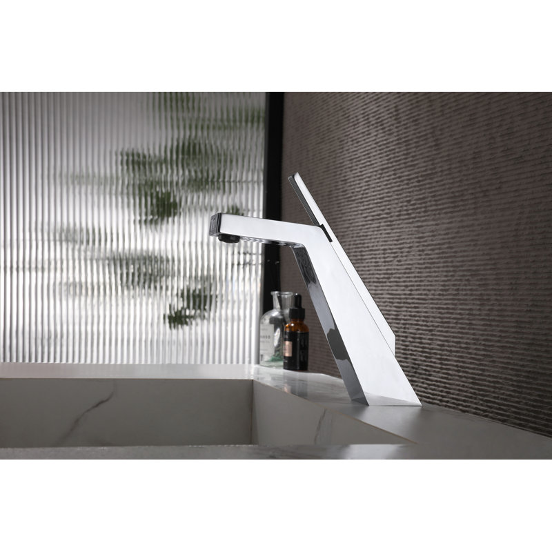 Single-Hole Single-Handle Bathroom Faucet