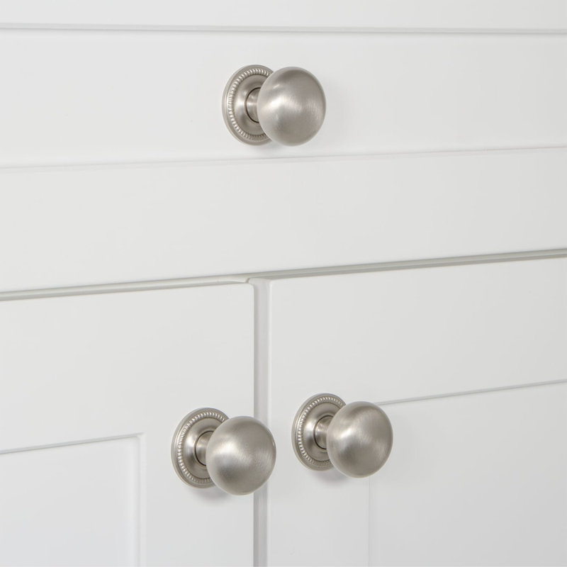Fifth Avenue Cabinet Knob, Satin Nickel