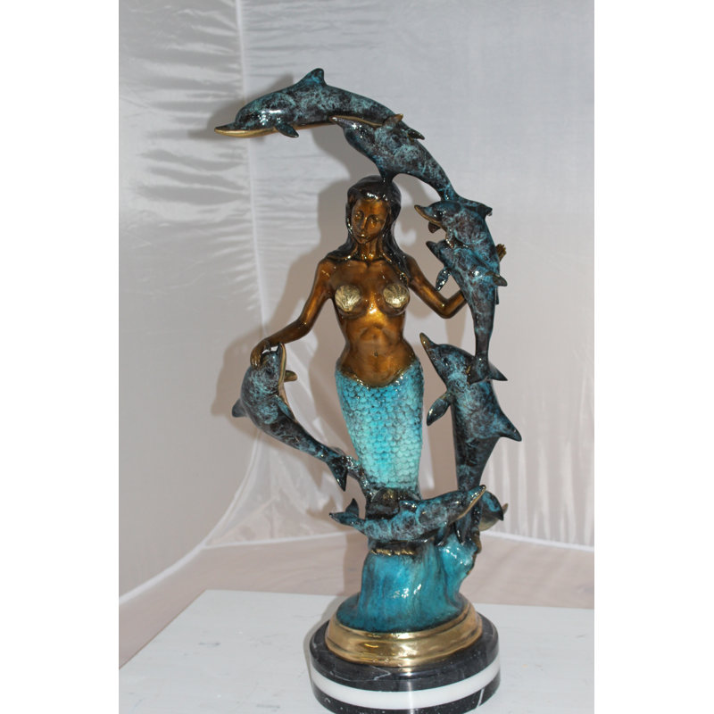 Statue sirène Healy avec sept dauphins