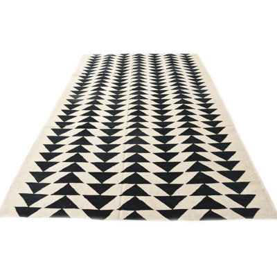 Tapis noir et blanc Osbourne
