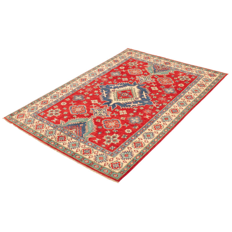 Tapis rouge Finest Ghazni 6 pi 0 po x 8 pi 8 po
