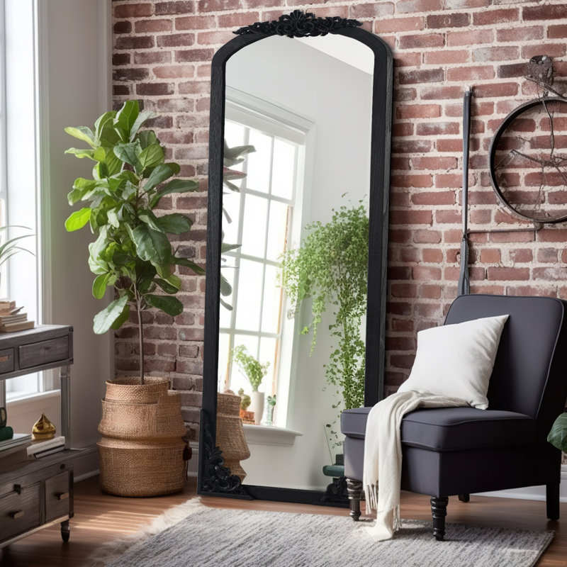 Miroir mural en bois massif Anjulie, Noir, noir, noir, noir, 69 po x 30 po