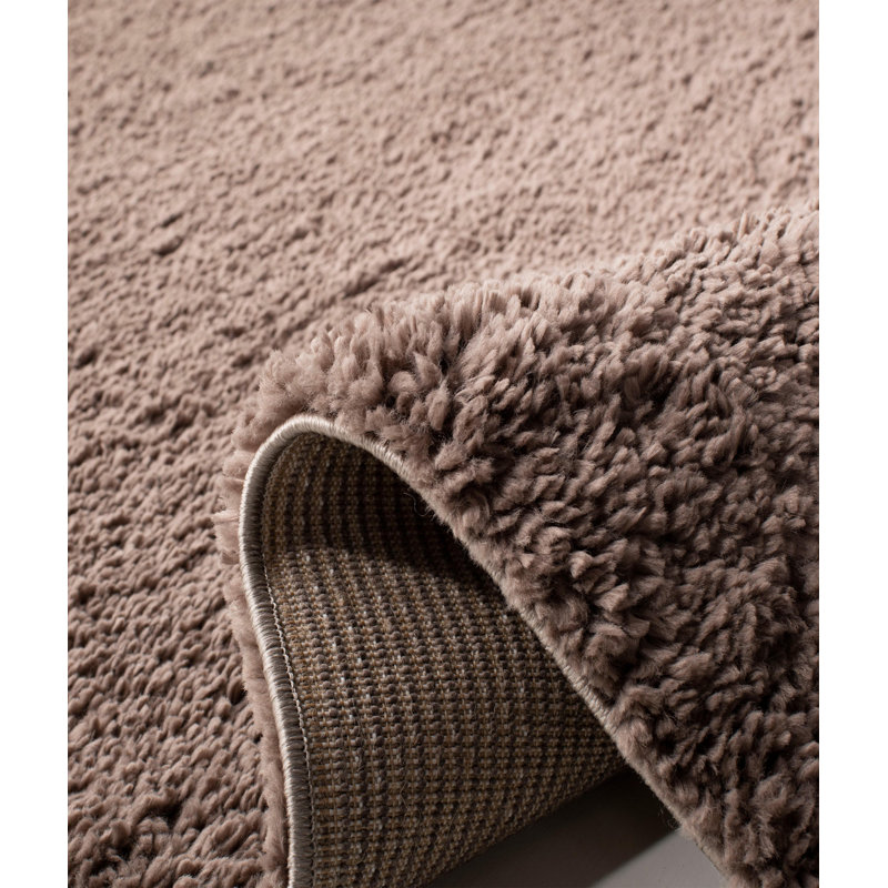 Tapis brun foncé en polypropylène tissé à la machine Elvezia, Rectangle 6 pi 7 po x 9 pi 6 po