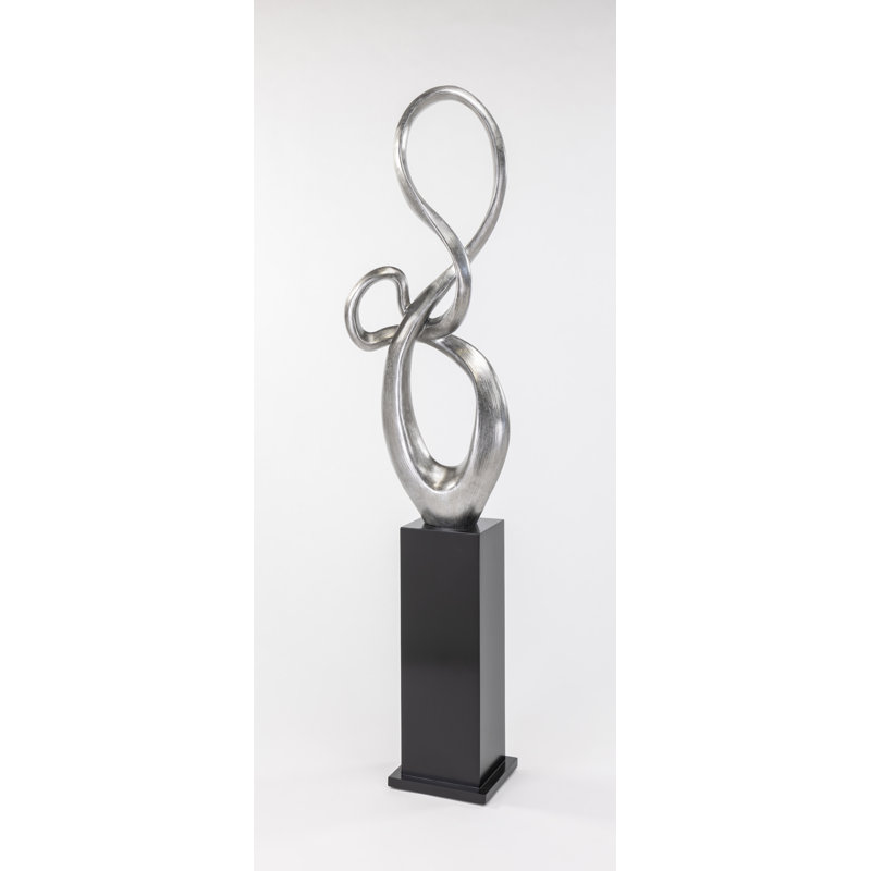 Figurines & Sculptures