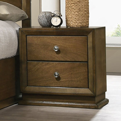 Table de chevet 1 pièce de style transitionnel avec 2 tiroirs et poignée en métal bronze zingué, idéale pour combiner un décor de chambre à coucher traditionnel et moderne