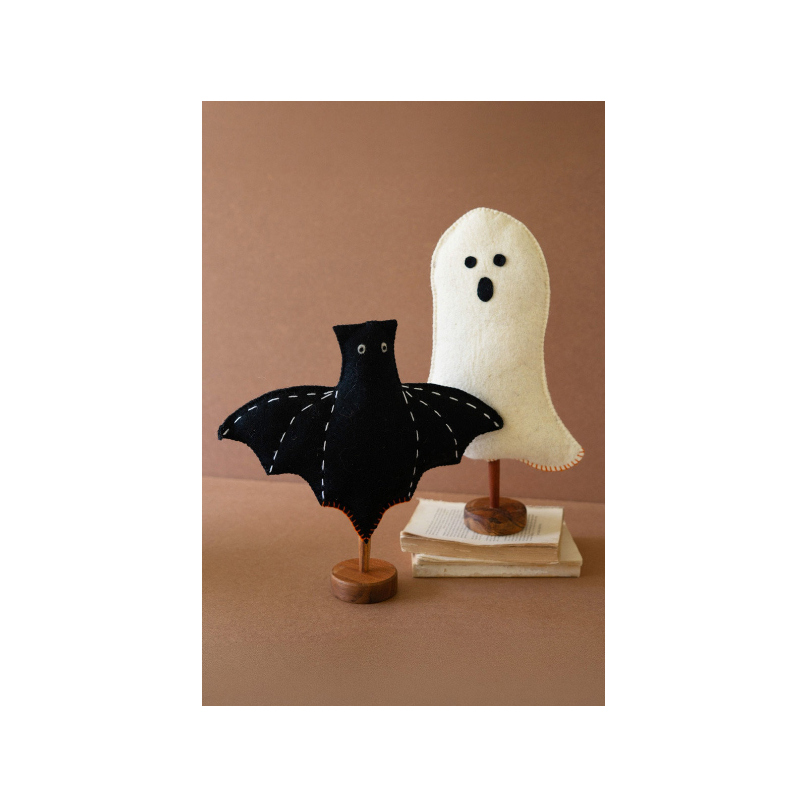 FELT HALLOWEEN GHOST ON A BASE