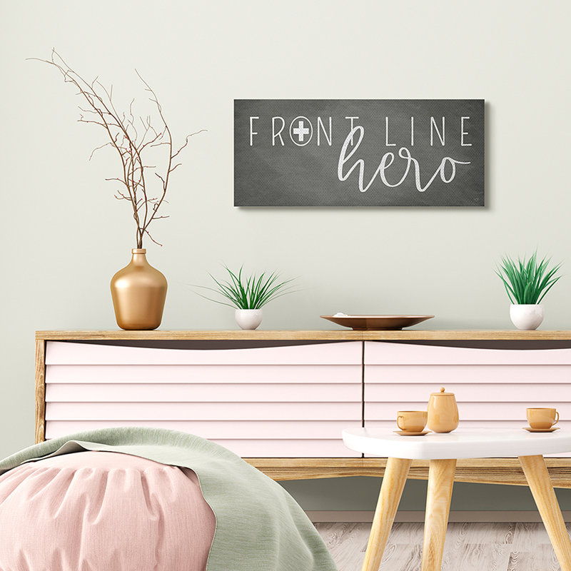 «Front Line Hero Expression», impression d'art graphique, Toile tendue, H 13 po x l 30 po x P 1,5 po