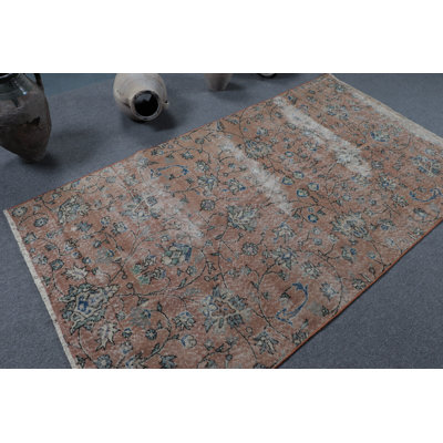 Tapis turc rétro tissé à la main en brun chaud pour un décor intérieur élégant, idéal pour les chambres à coucher et les espaces de vie