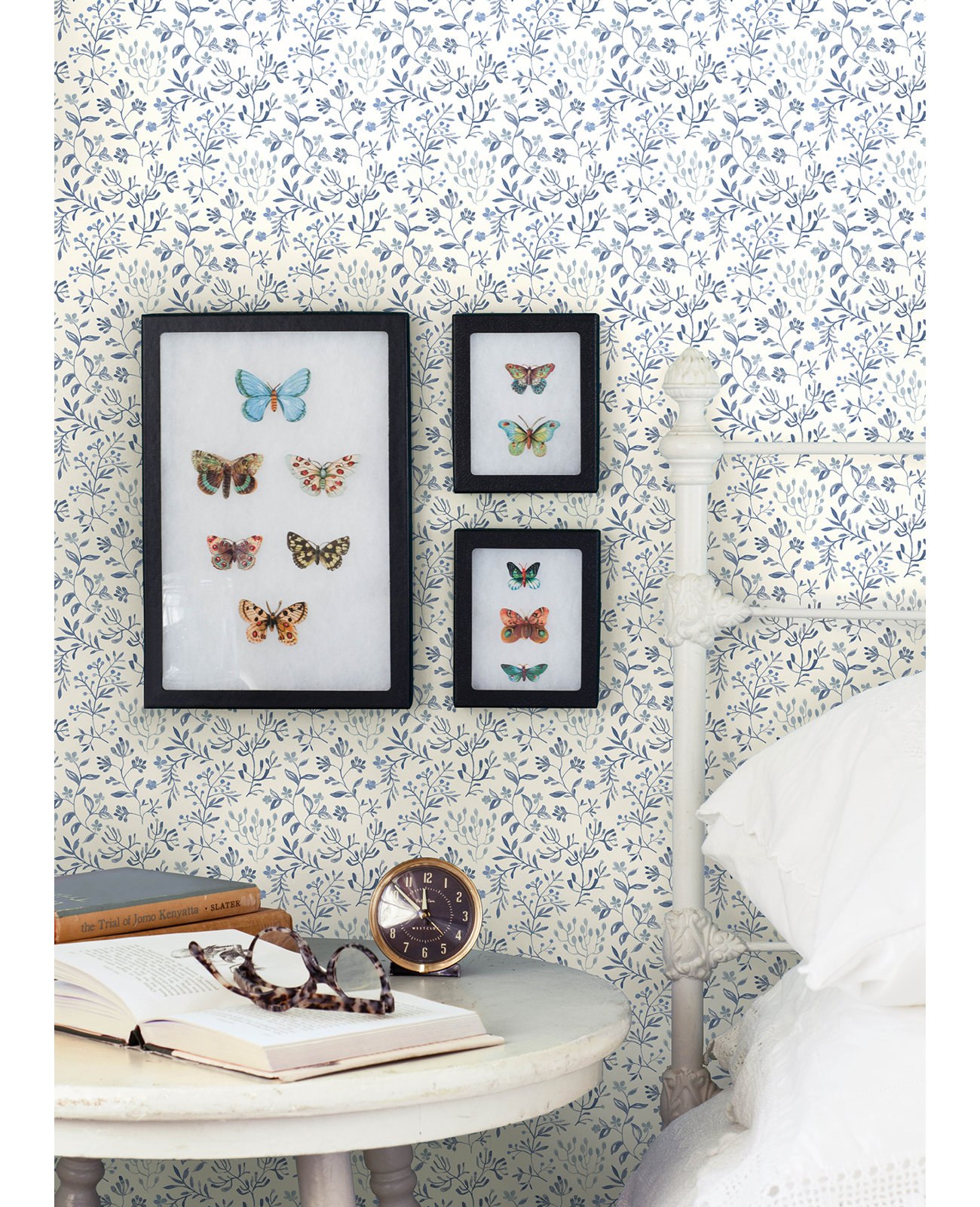 Siren Prepasted Floral Wallpaper, Blue
