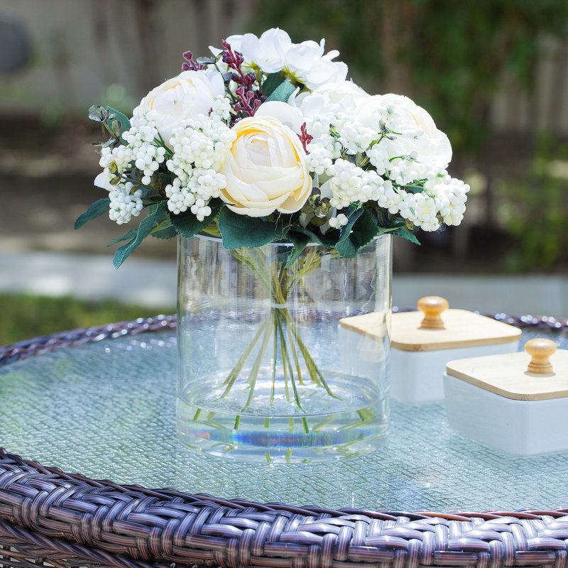 Renoncule artificiel dans un vase en verre, Beige