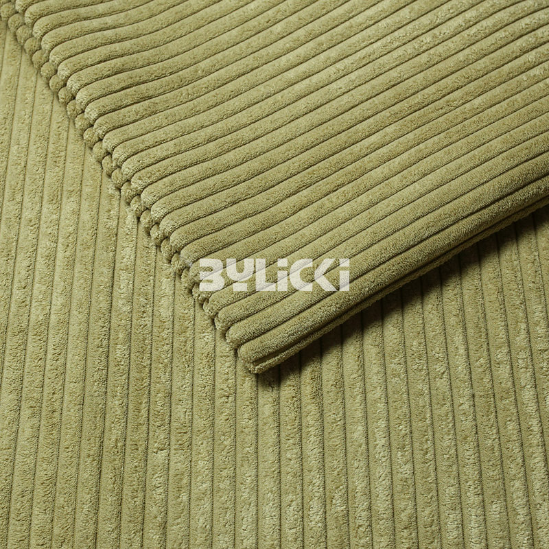 Alova 4 Seater Corner Sofa, Green, Aligned to the right