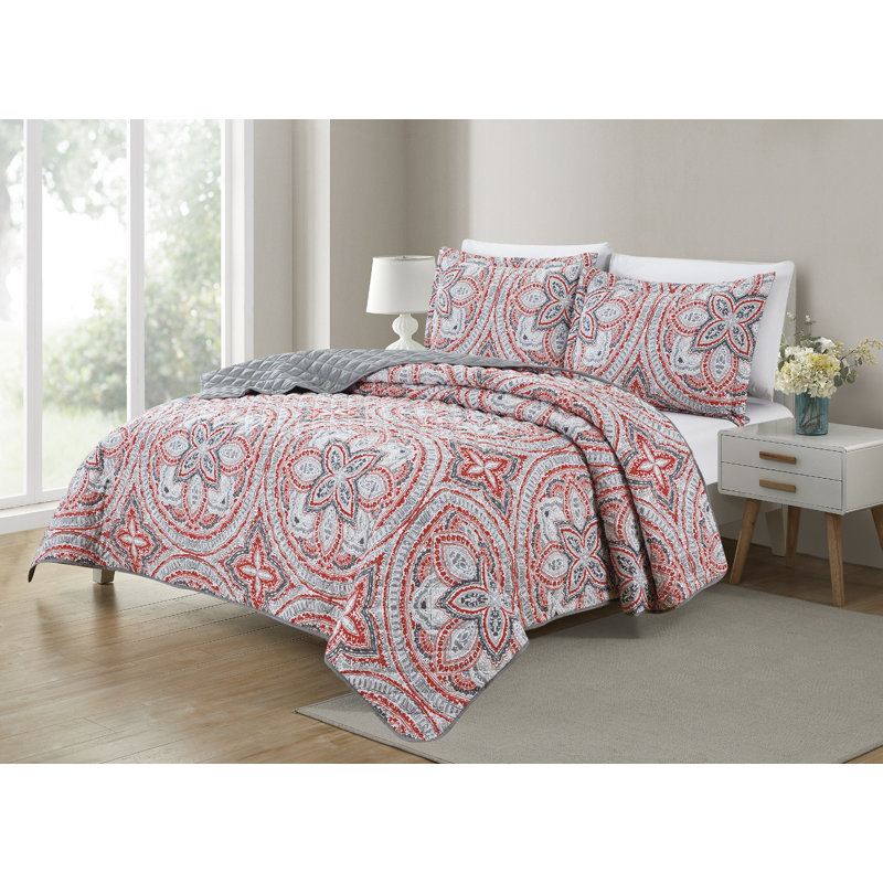 Bibb Home 3-Piece Printed Reversible Quilt Set, King Quilt + 2 King Shams