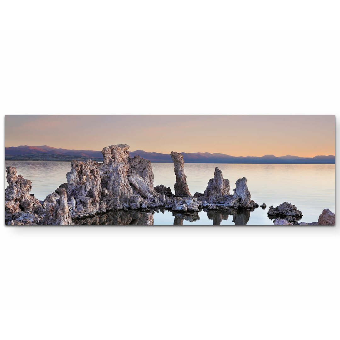 Leinwandbild Bizarre Kalktuff-Gebilde des Mono Lake