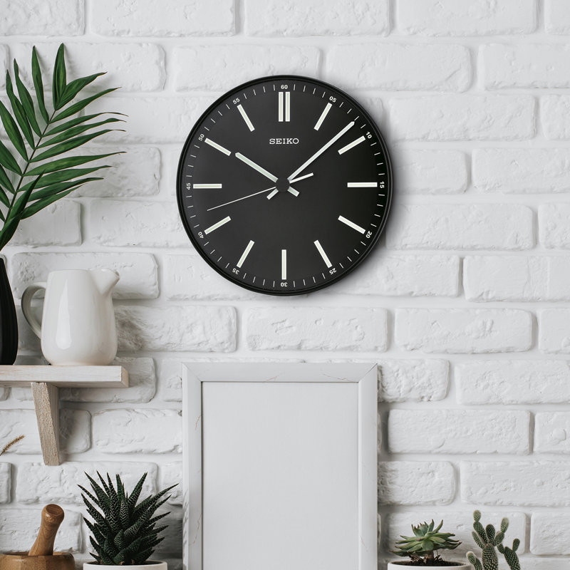 QXA521JLH Wall Clock, Black