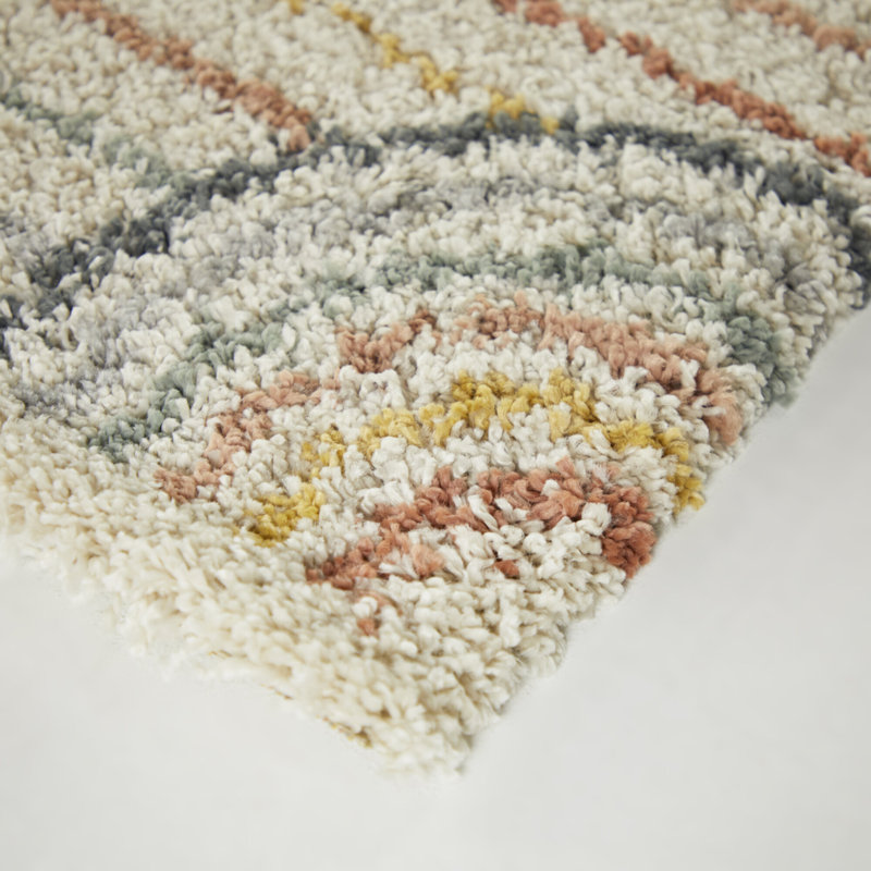 Alec Rainbow Shag Area Rug, Cream Rainbow, Rectangle 4'4" x 6'