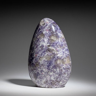 Véritable forme libre de lépidolite polie