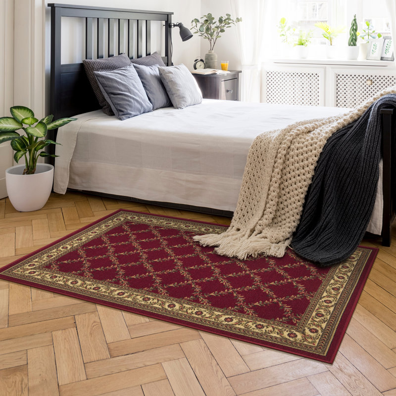 Red Trellis Pattern Non-Slip Synthetic Area Rug 3'3" x 5'
