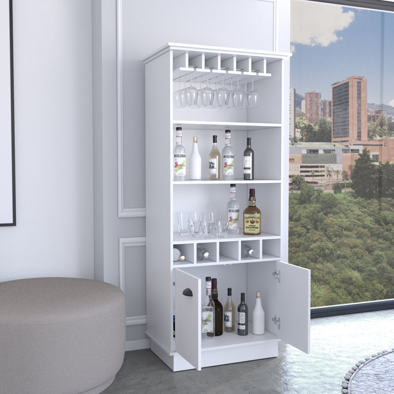 Bar Dundee, Blanc