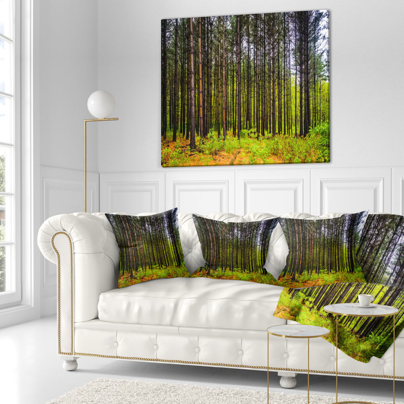 Pin dans la forêt de Michaux - Coussin décoratif imprimé forêt, 16 po x 1 po, Carré