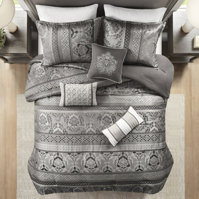 7 Piece Comforter - With Details, Leaf Patterns