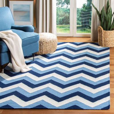 Rodgers Hand Woven Flat Weave Wool/Cotton Chevron Rug in Navy/Light Blue