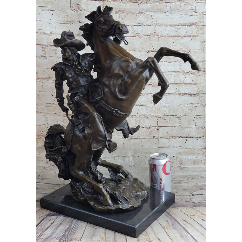 Figurines et sculptures
