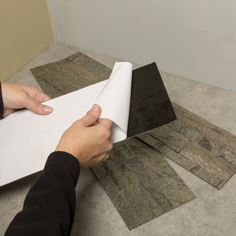 Dosseret en pierre Aspect peler et coller (panneau 5,9 po x 23,6 po x 1/8 po - environ 1 pied carré), Quartz terni
