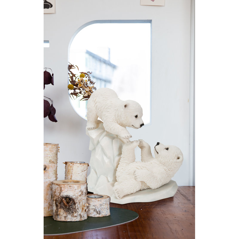 Ours polaires jouant
